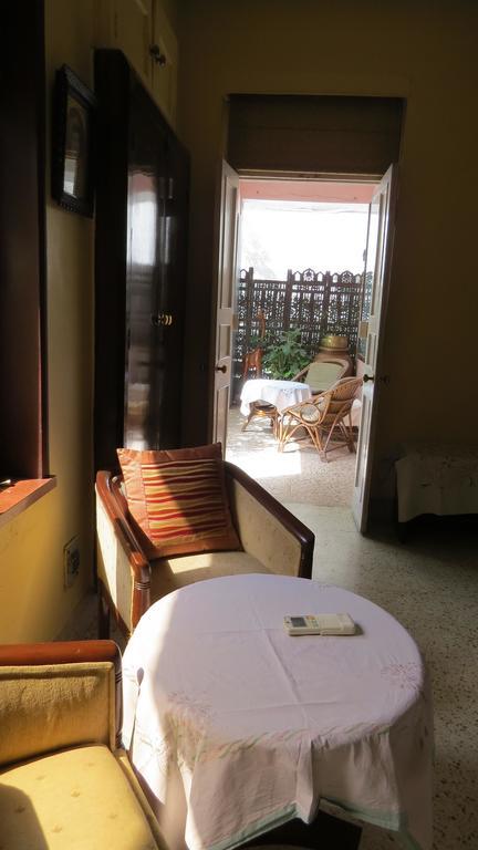 Master Bed And Breakfast New Delhi Chambre photo